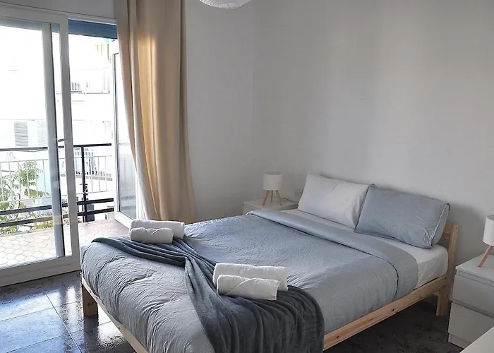 Santa Barbara, In Downtown Apartment *